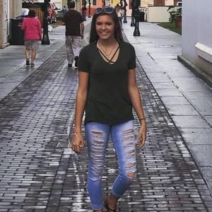 Meet your Posher, Katelyn